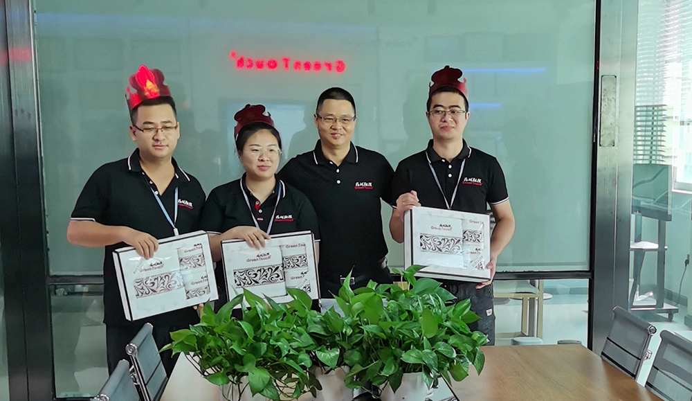 公司員工生日派對