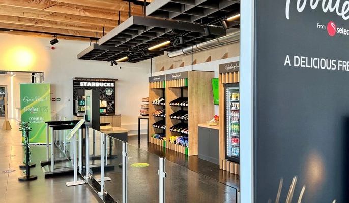 帶觸控螢幕的自動化商店