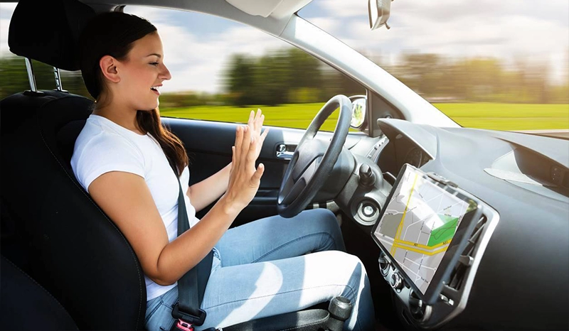 新能源汽車顯示器的優勢