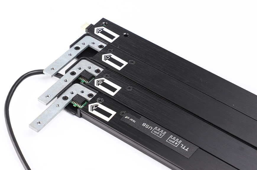 紅外線觸控邊框 32 至 70 英吋（TF 系列）